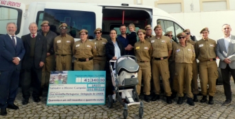 Oferta de ambulância na Tomada de Posse da Delegação de Lagos