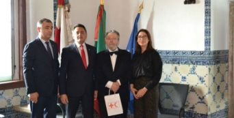 Visita da Federação Internacional à Cruz Vermelha Portuguesa